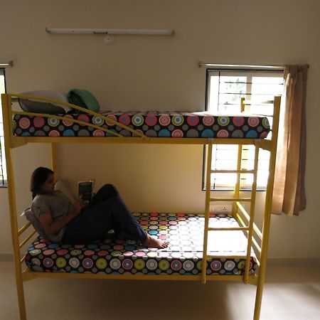 Beehive Commune Hyderabad Hostel Bagian luar foto