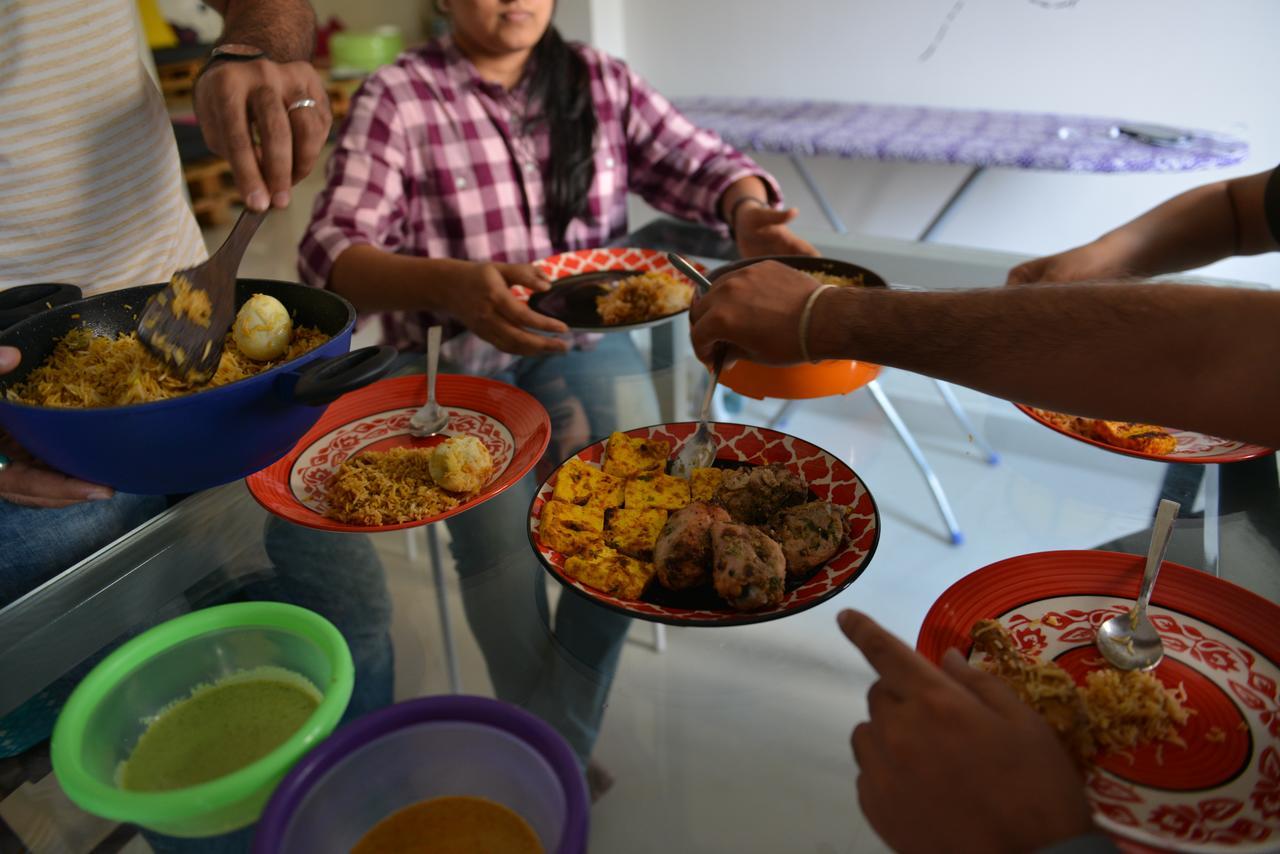 Beehive Commune Hyderabad Hostel Bagian luar foto