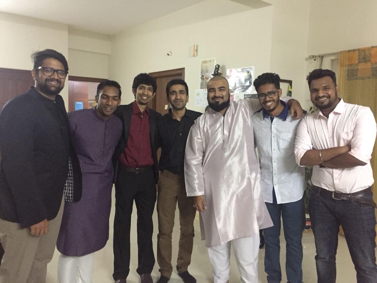Beehive Commune Hyderabad Hostel Bagian luar foto